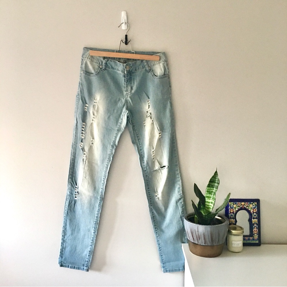 Valleygirl | Y2K low-rise distressed skinny jeans
